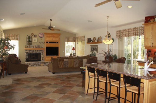 8077-SCV HAS POOL NOW