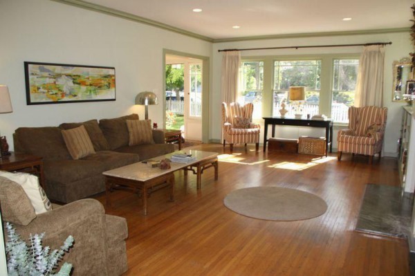 8146-HP ISLAND MOVES