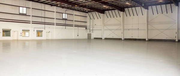 8903-BB-HANGAR 89 UNAV..