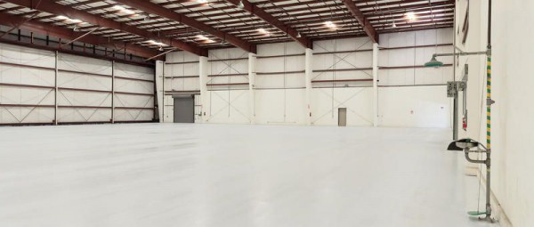 8903-BB-HANGAR 88 UNAV..