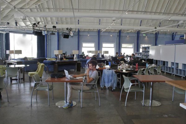 9686-SM_wk_ends_only