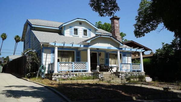 A136-EGLR / EXTERIOR O..