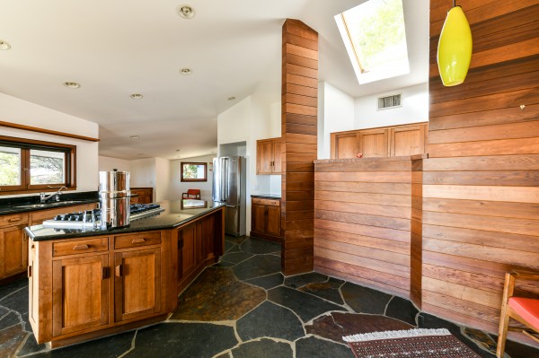 B556-TOPANGA UNAVAILAB..