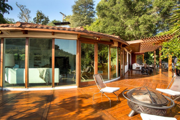 D101-BH | SMALLER SHOO..