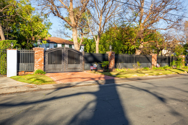 D227-TL-EXTERIOR ONLY