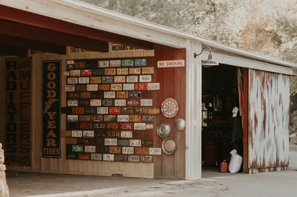 B951-22 SERVICE GARAGE