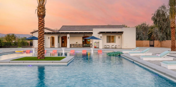 B630-PALMSPRINGS UNAVA..