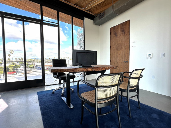 CW280-LA Unavailable '..