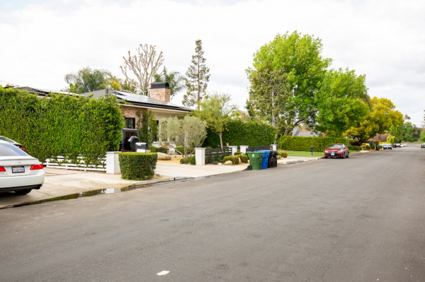 D572-EN Not Avail Til ..