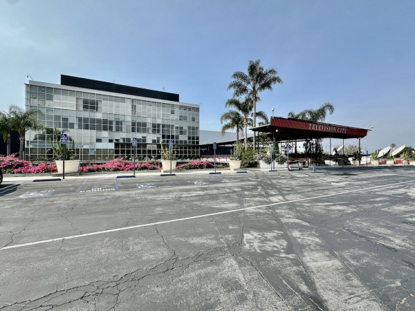 CW512-LA