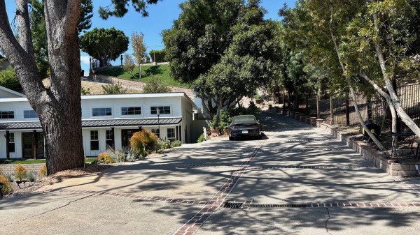 C635-GH- MAIN HOUSE-2 ..