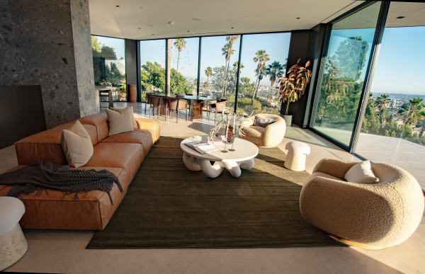 D806-LA